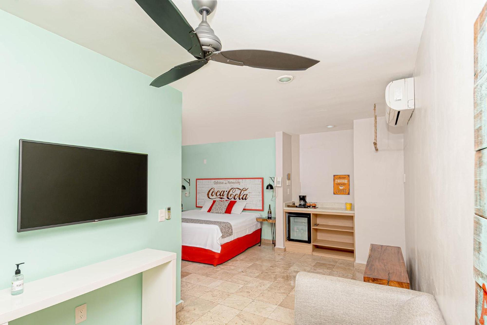 Chingon Anarchy Hotel & Roof Playa del Carmen Exterior photo